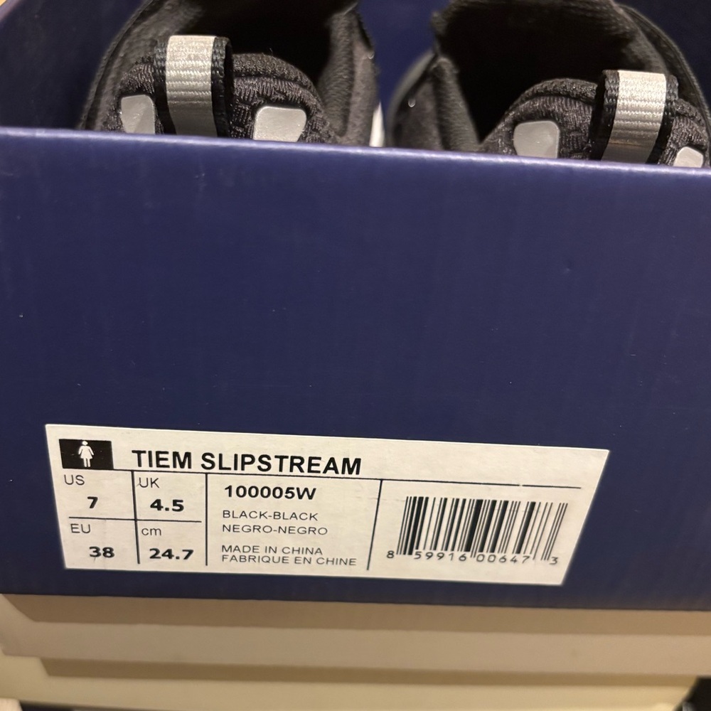 Women's Black Cycling Shoes - Picture 5 of 5